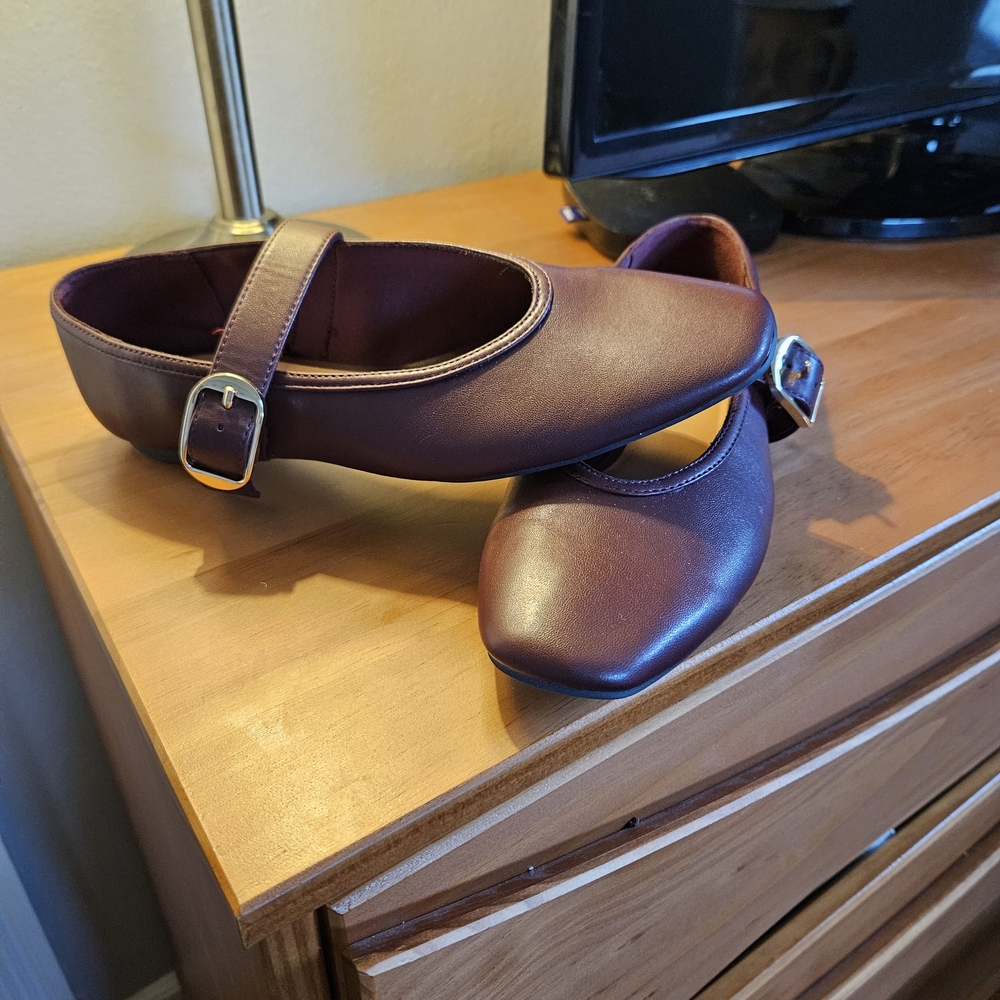Old Navy Mary Jane Flats Size 7